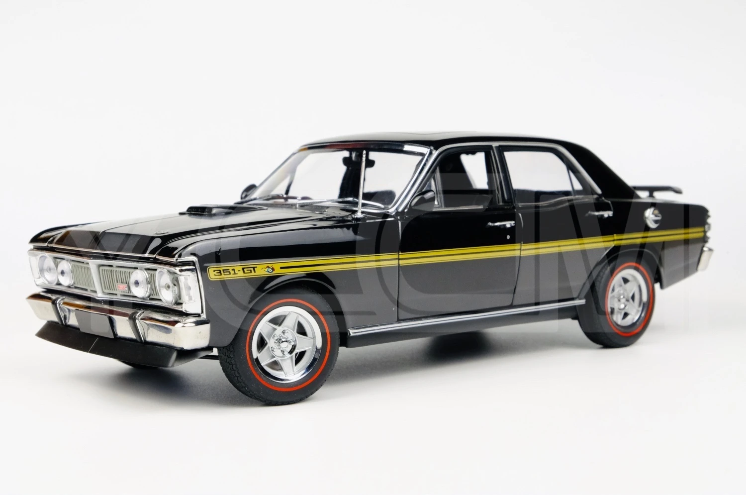 Autoart 1:18 For XY FALCON GTHO Out of Print Simulated Limited Edition Resin Alloy Static Car Model Toy Gift