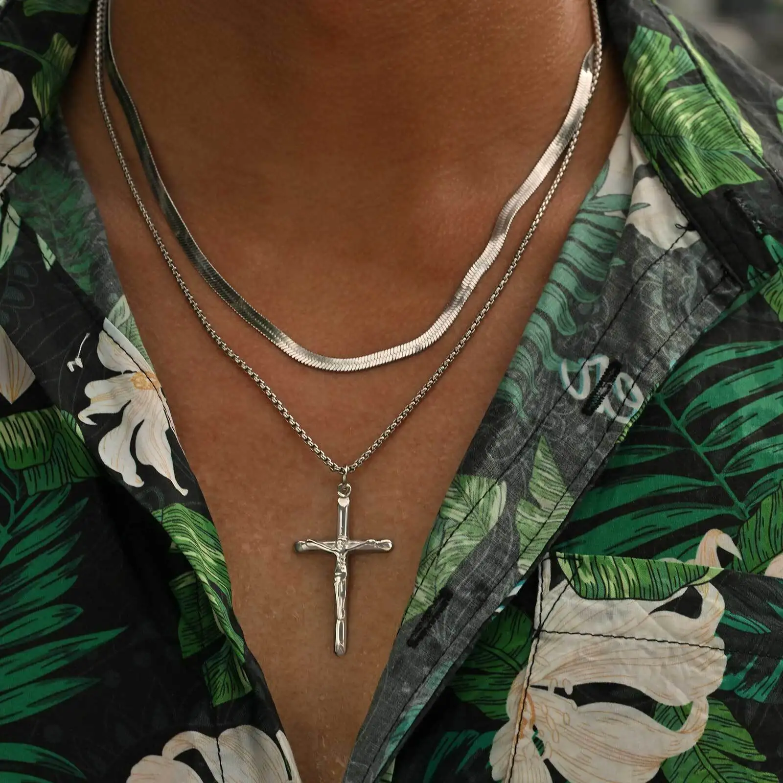 

2pcs Catholic Crucifixion Necklace for Men,Stainless Steel Stacked Cross Chain Necklace,Birthday Party Punk Jewelry Gift