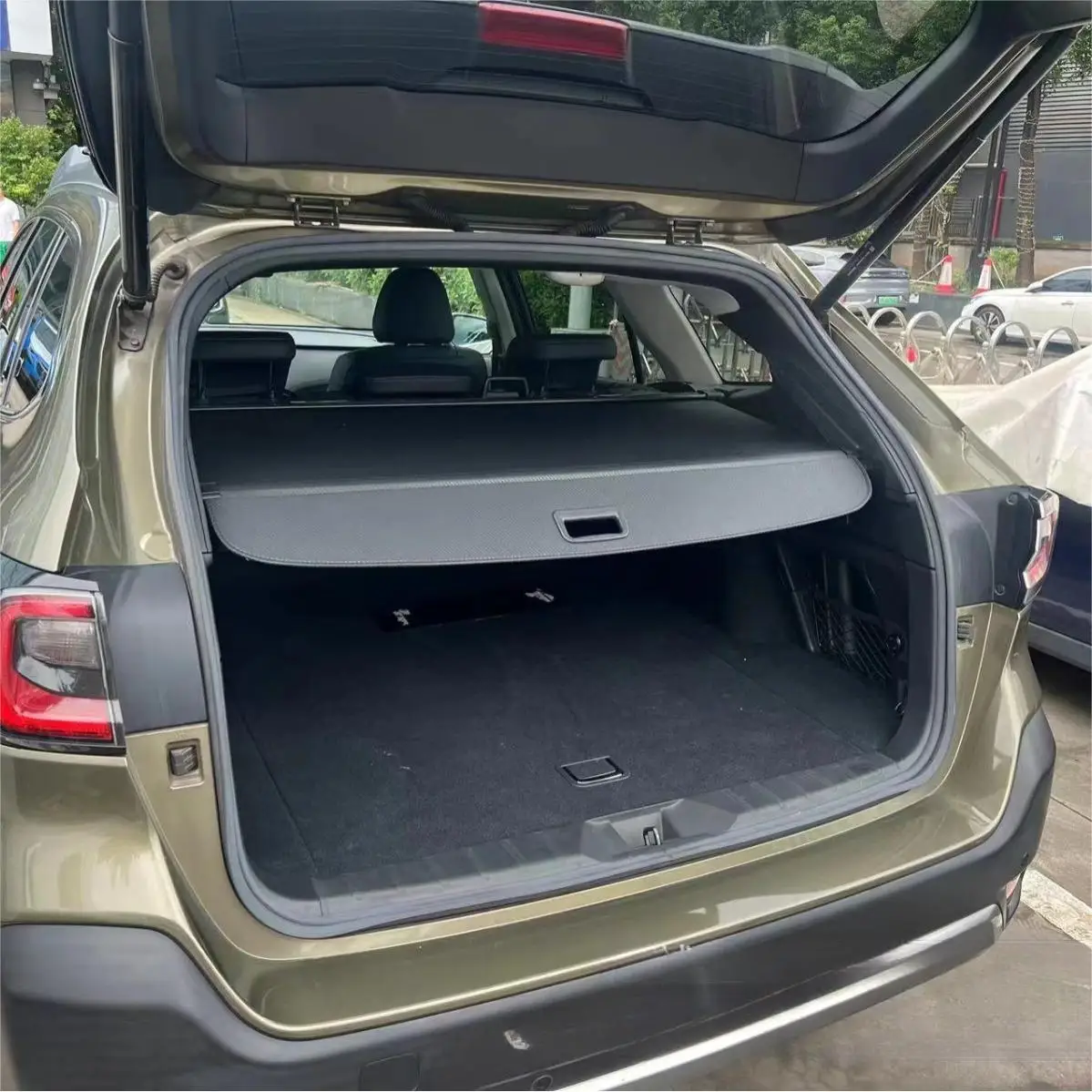 Black Canvas Rear Trunk Shade Retractable Cargo Cover for Subaru Outback 2020-2022