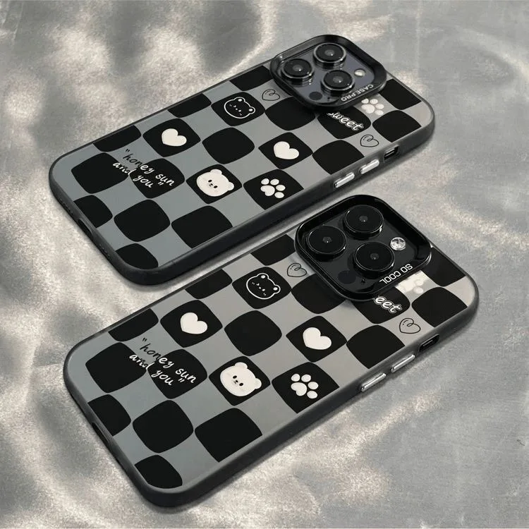 Cute Checkerboard Bear Phone Case For Samsung S20 S21 S22 Plus S23 S24 FE S25 Note 20 Ultra Minimalist Checkerboard Phone Case