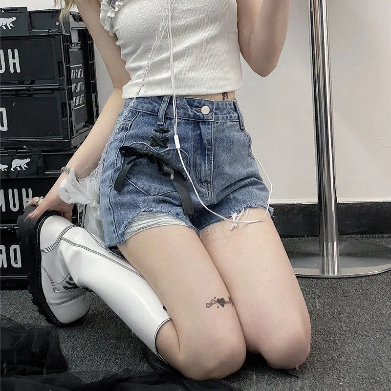

Korean Style Ripped Wide Female Short Jeans Pants Cheap Aesthetic New In Flowy Design Stretchy Normal Hot Women's Denim Shorts