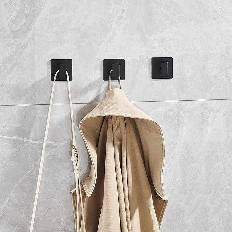 Samoprzylepne wieszaki łazienkowe na szlafroki Czarne wieszaki ścienne do zawieszania kluczy Wieszak na ubrania Wieszak na płaszcze Uchwyt na ręczniki FR208