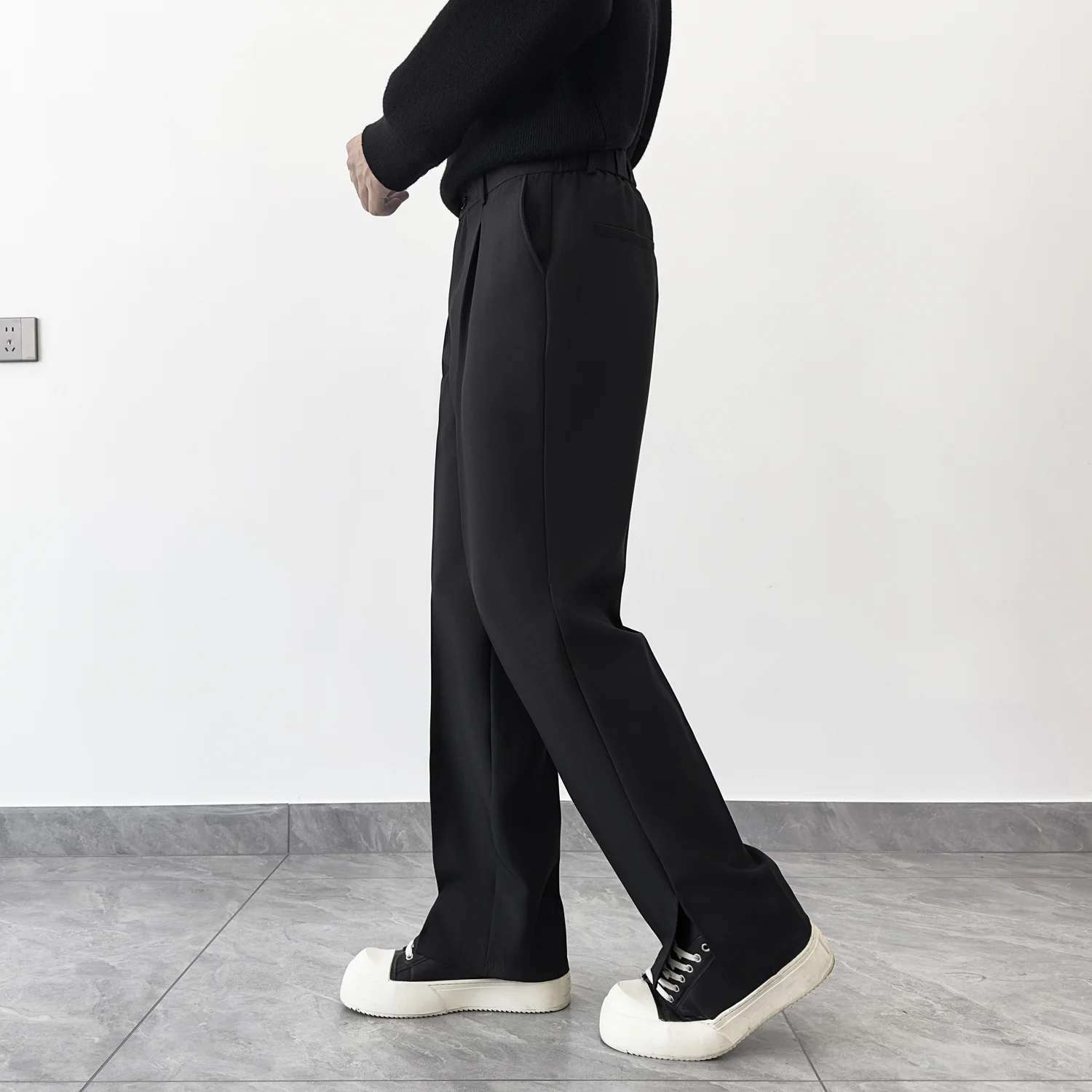 Herbsthosen für Herren, lockere Freizeithosen mit guter Drapierung, bodenlange Hosen, koreanischer Stil, trendige gerade Anzughosen. – Detail 33