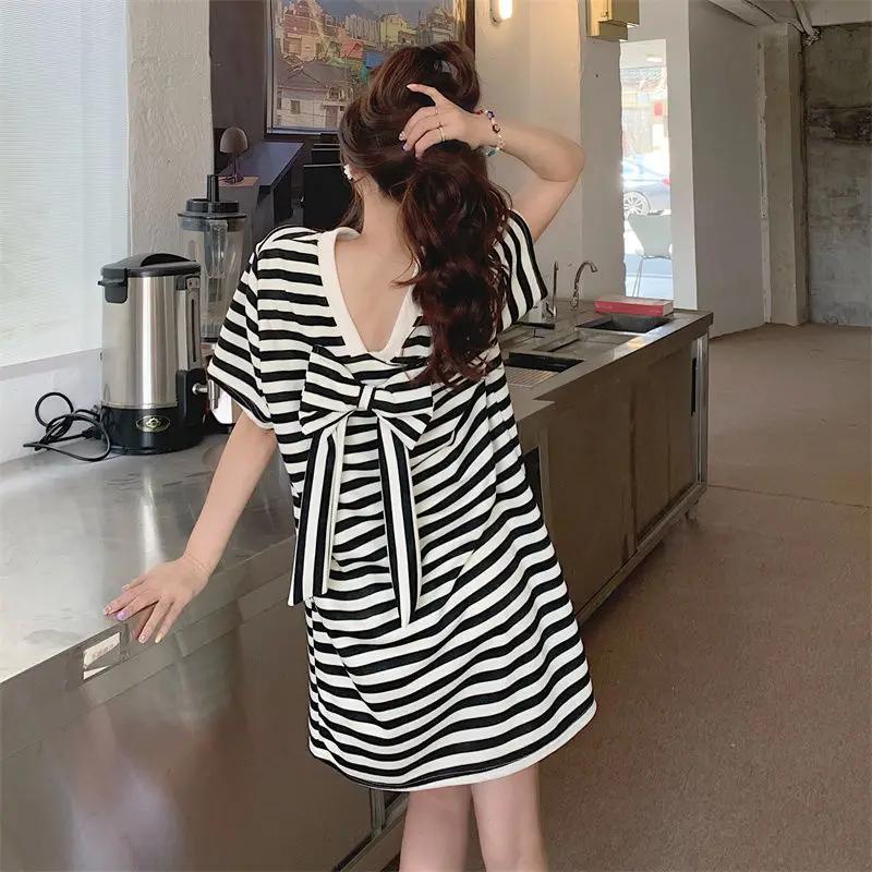 

Bow Striped Backless T Shirts Summer New Short Sleeve V Neck Loose Plus Size Patchwork Tops Tees Vintage Fashion Women Clothing