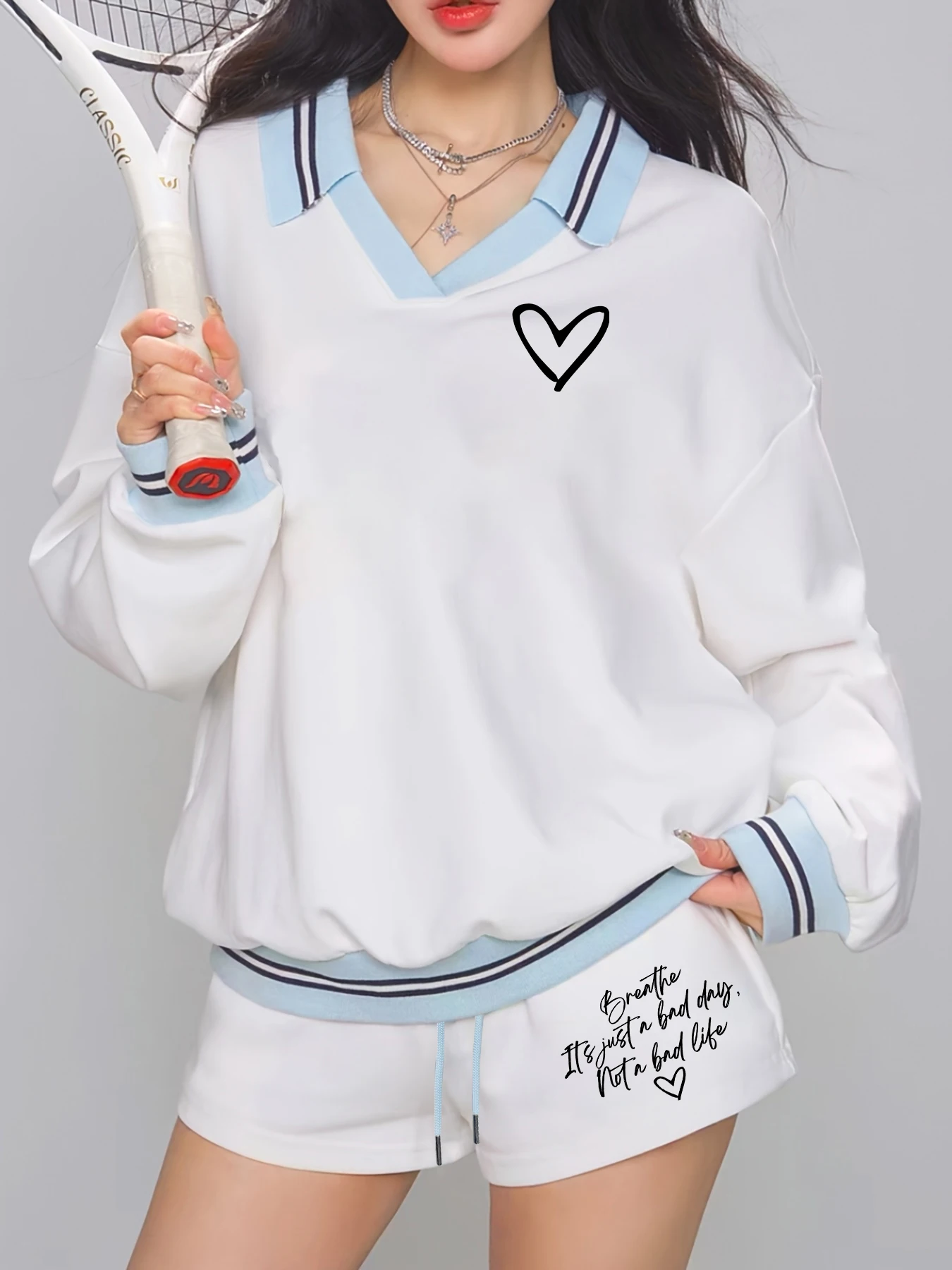 

Повседневный костюм в американском студенческом стиле для женщин, осенний спортивный костюм с лацканами и длинными рукавами, шорты на шнурке, костюм из двух предметов