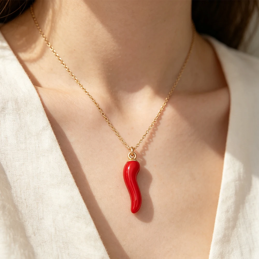 Glossy Solid Three-Dimensional Red Pepper Pendant Necklace, Oil-Drip Red Pepper Design Fine Chain Clavicle Chain, Everyday Style Accessory