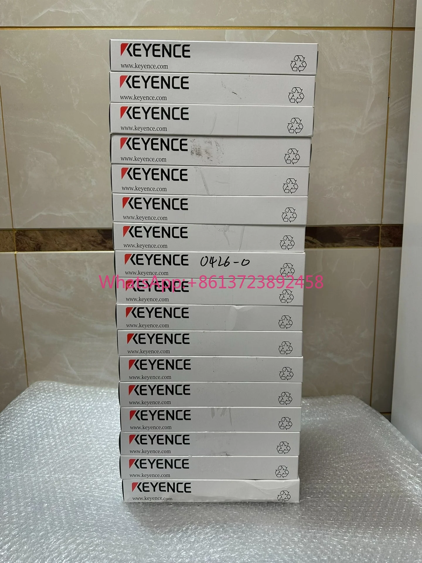 

KEYENCE FU-V84 new original imported sensor