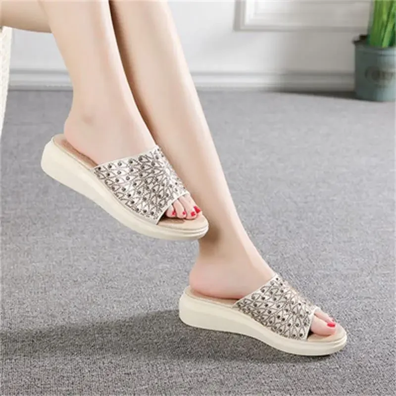 Fashion Women Slippers Summer Beach Flip Flops USD Money Diamond Crystal Sandals Ladies Luxury Outdoor Sparking Slides Flat Shoe