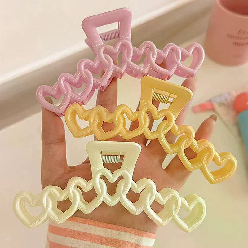 

Fashion Hollow Geometric Heart Hair Clips Back Of The Head Shark Clip Women Girl Headwear Hairpin Accessries