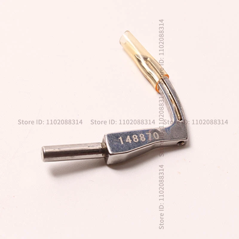 148870-001 Looper for Brother 926 B926-6A Overlock Industrial Sewing Machine Spare Parts Wholesale