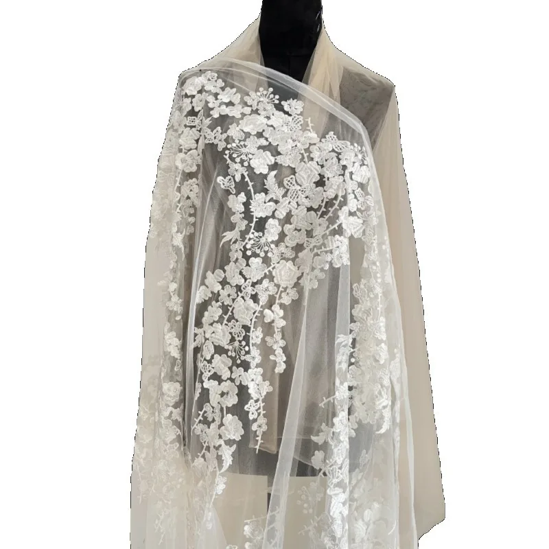 

New Exquisite Plum Blossom Embroidery Lace Decal Fabric Handmade DIY Wedding Dress Dress Veil Decoration Clothing Accessories