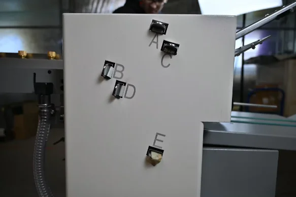 WD382S) Heavy-duty A3 A4 papieren map brief envelop brochure papier vouwmachine