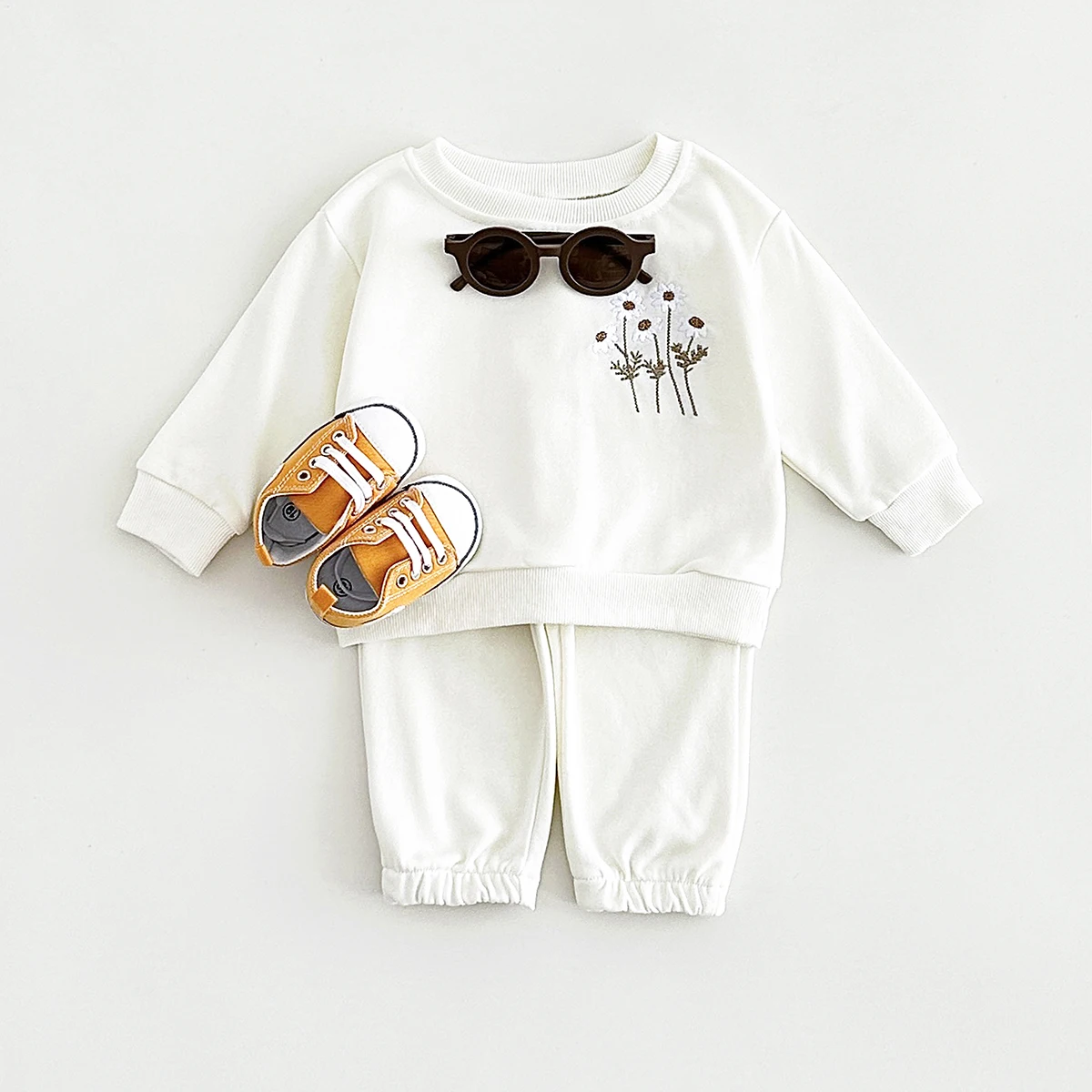 Thickened and Plush Boys and Girls' Clothing, Daisy Flower Embroidery Warm Sweatshirt+pants, Two-piece Children's Sportswear Set