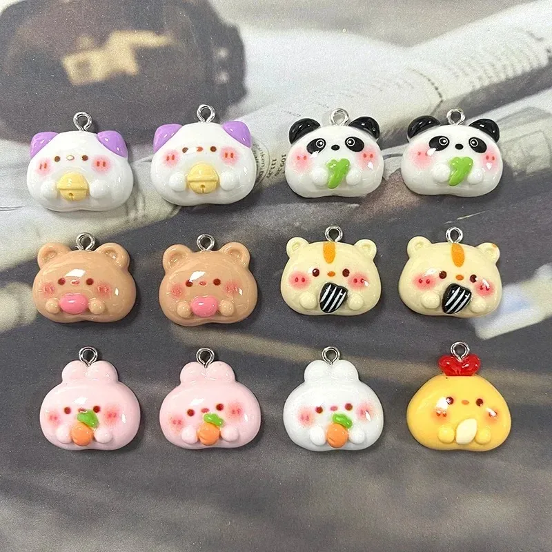 10 Piezas de Dijes de Resina de Animales de Dibujos Animados Kawaii Abrazando Comida, Colgantes de Gato, Panda, Hámster, Conejo para Fabricación de Joyas, Pendientes y Llaveros DIY