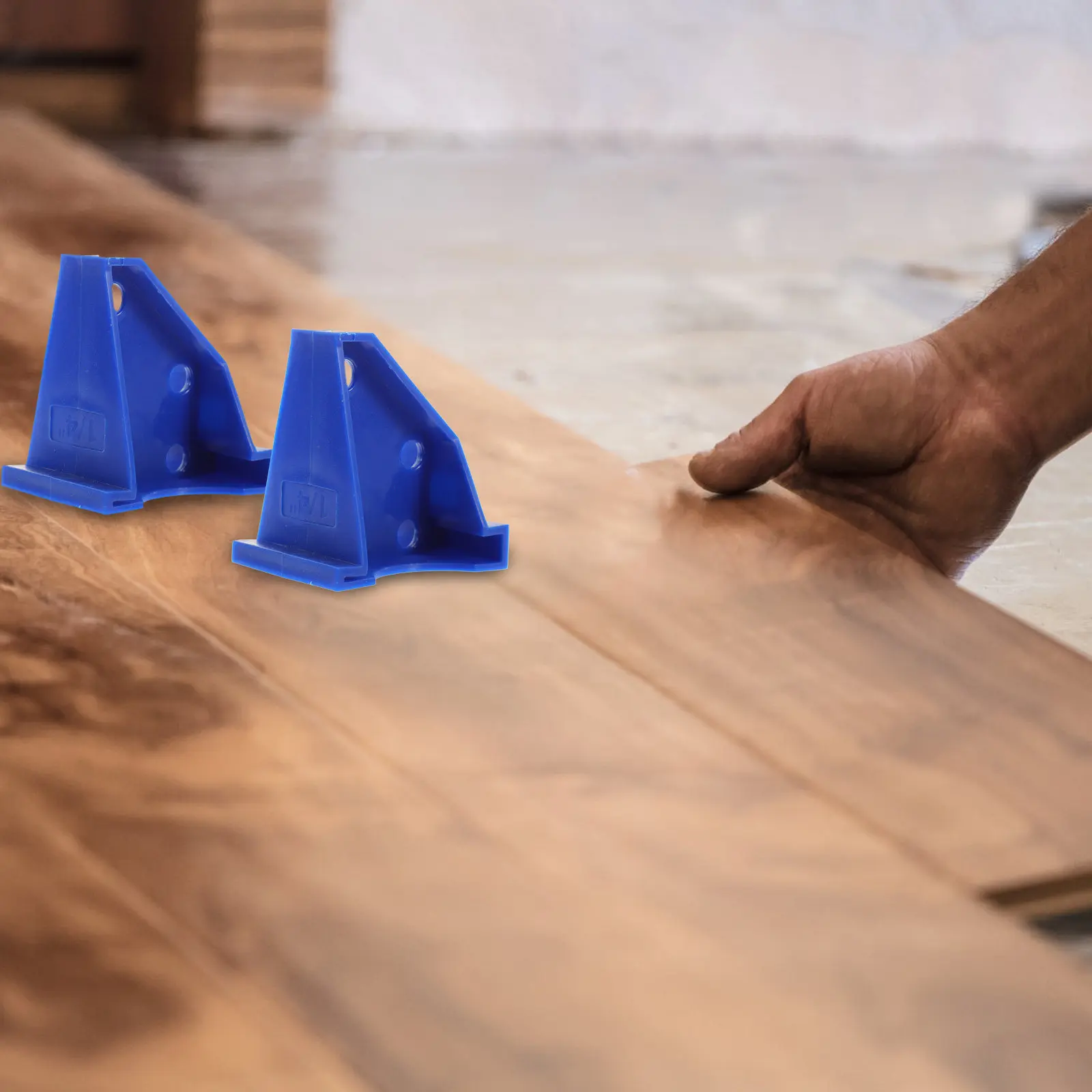 

20Pcs Flooring Tool High Grade PP Material Flooring Spacers for Laminate Wood Vinyl Plank Floor Installation Kit