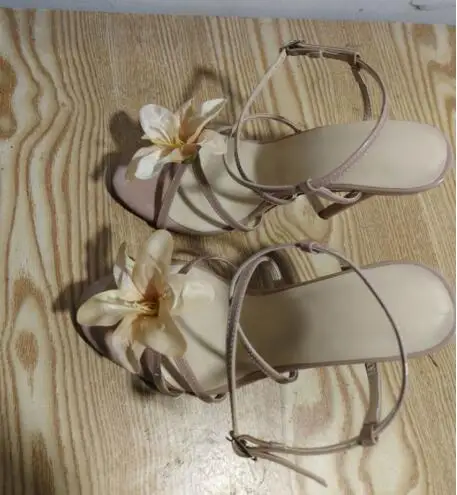 

Apricot Leather Flower Decor Cross Strap Ankle Buckle Strap Summer Sandals Women Fashion Holidays Stiletto Heel Banquet Shoes