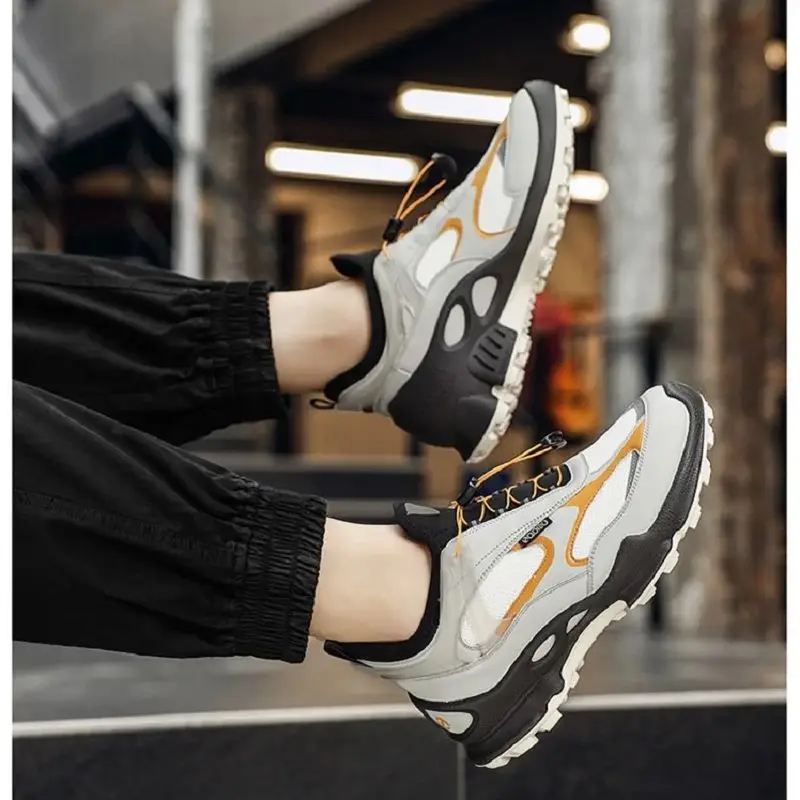 

Man Sports Sneaker Cowhide Breathable Mesh Fabric Hiking Shoes Arch Support Hard Wearing Injection