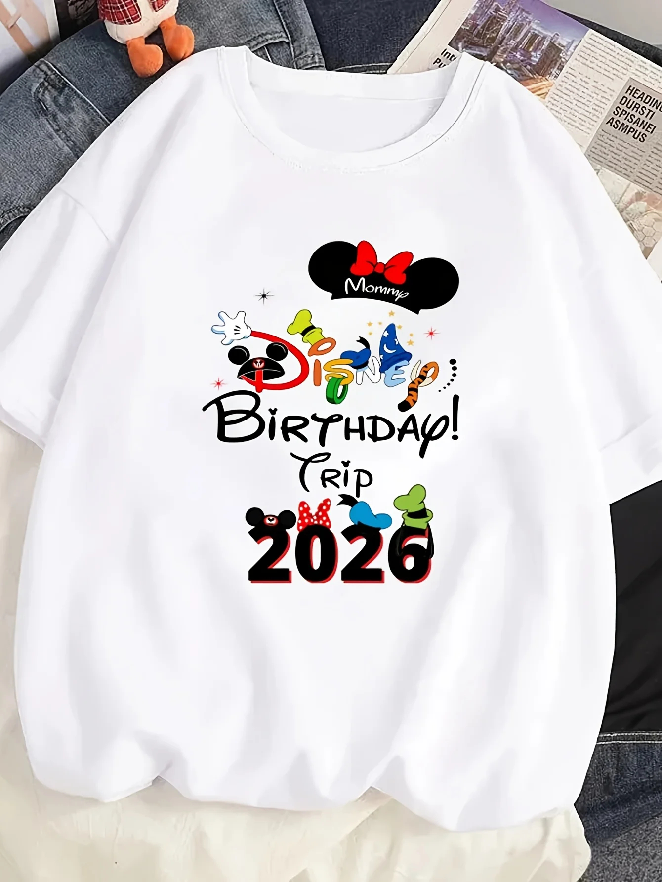 

Disney — семейные рубашки Disney 2026, удобные цветные рубашки, рубашки для отдыха Disney, дорожные футболки для семьи Disney 2026