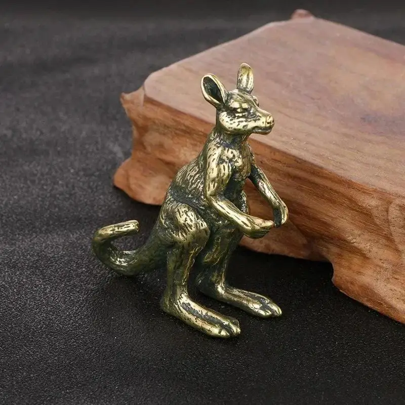 2026 Fuuny Miniature Kangaroo Statue Creative Design Animal Small Figurines Suitable Family Desk Decor Lovely Kangaroo Model