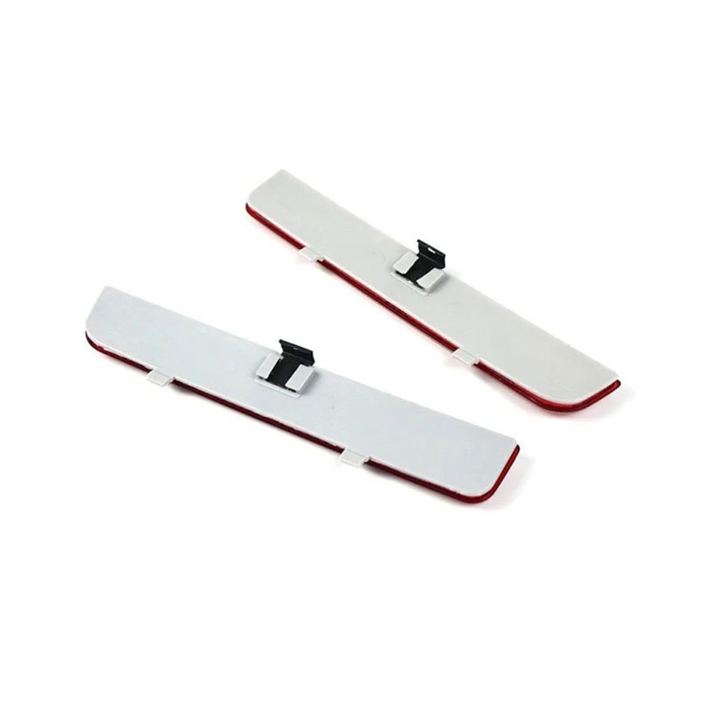 

2Pcs Left Right Rear Bumper Reflector Lenses For Land Rover Range Rover L322 2003-12, Freelander 2 LR2 08-2015 LR006348 LR006349