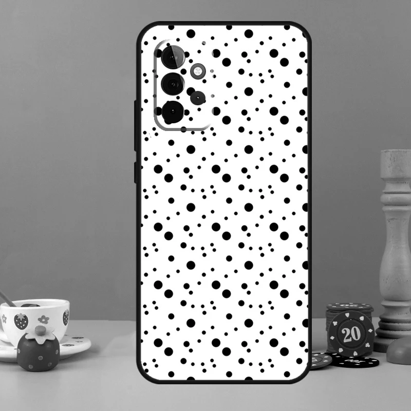 Black And White Polka Dot Case For Samsung Galaxy A52 A32 A12 A14 A34 A54 A13 A33 A53 A73 A50 A70 A71 A51 Back Cover