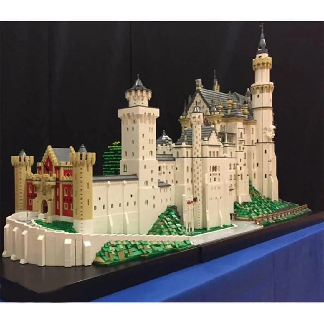 57493PCS MOC-123380 Neuschwanstein Castle Architecture Modular   Building Blocks Exhibition Model Toy Brick Holiday Gifts Adults