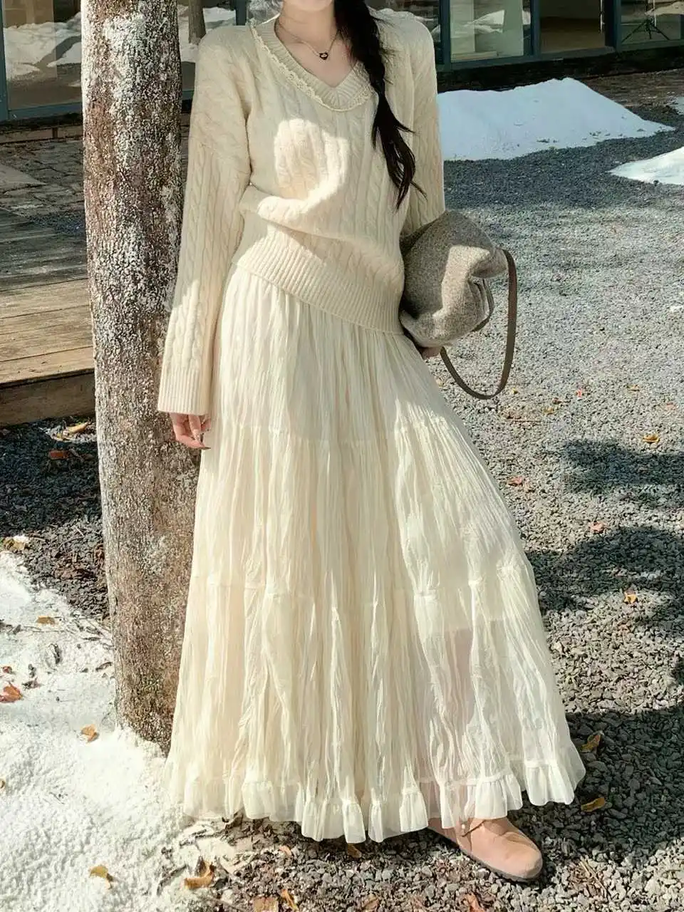 Thumbnail 2 - #22 Latest Long Skirts Offers