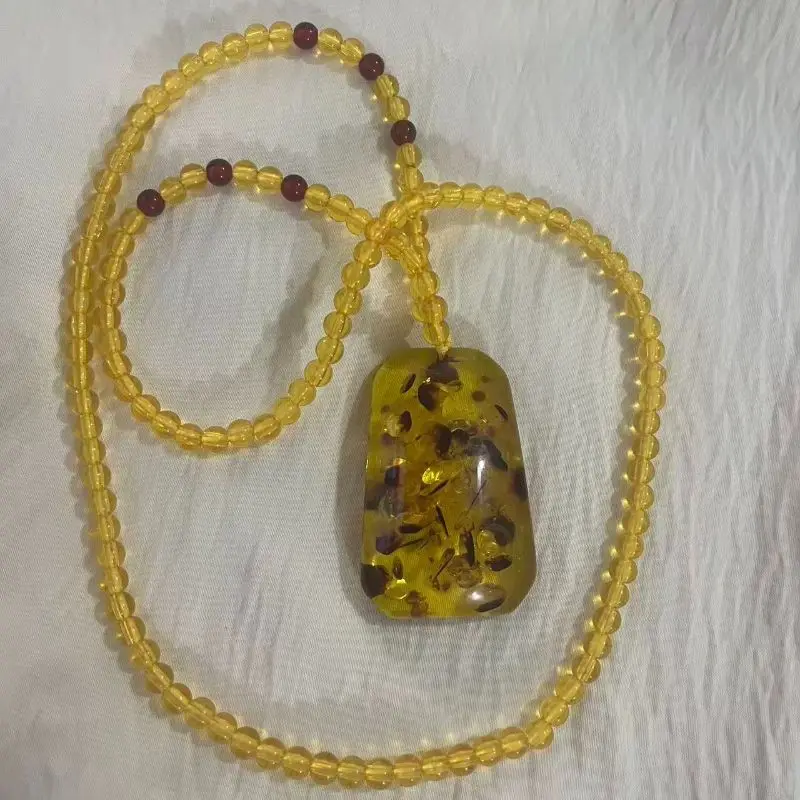 New Exquisite Ethnic Style Second-generation Flower Amber No Matter Brand Pendant Neck Jewelry Crafts