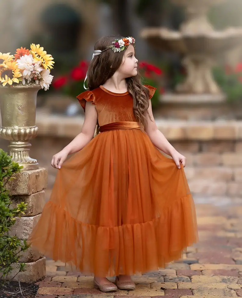 Blumenmädchenkleid aus gebranntem orangefarbenem Samt und Tüll, Boho-Blumenmädchenkleid für Kleinkinder, Samt, Boho-Hochzeitskleid für Mädchen, Kommunionkleider