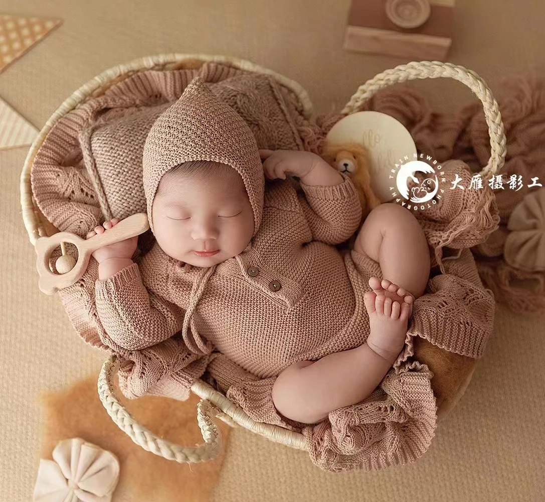 Straw Basket Newborn Photography Props Newborn Posing Nest Photo Baby Changing Basket with Handles Baby Photography Accessories