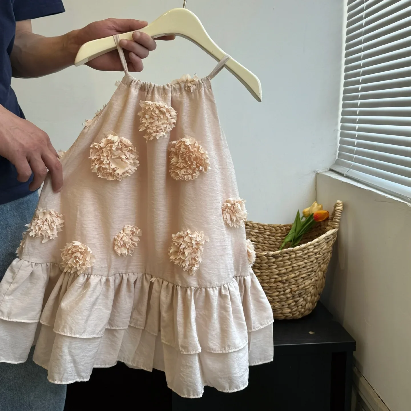 

Летнее платье, трехмерное платье с цветочным ремнем, модное стильное платье, одежда для маленьких девочек, лето 2024, платье для девочек