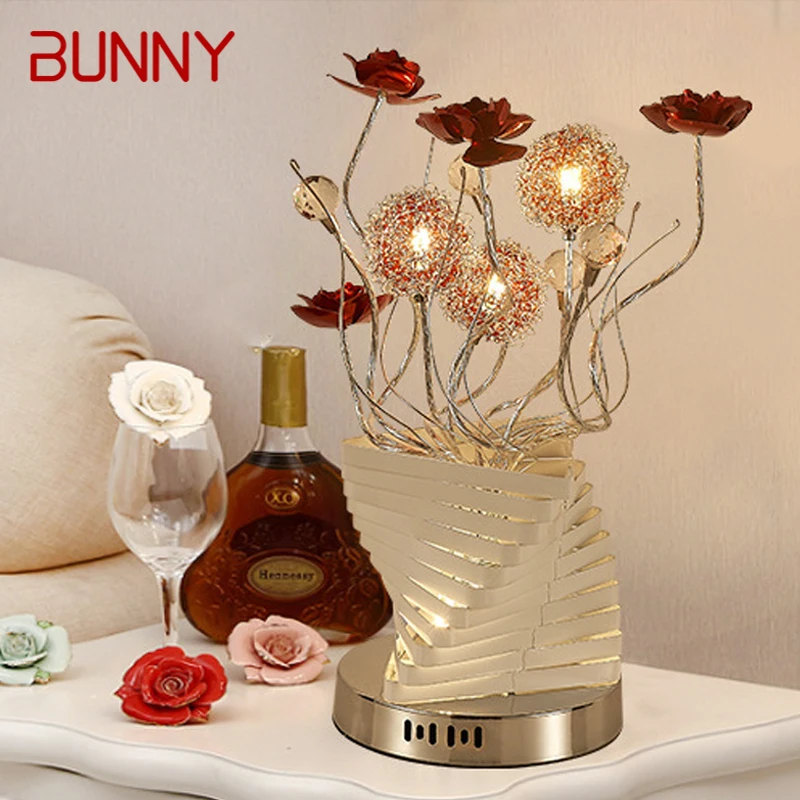 BUNNY Nordic Modern Flowers Table Lamp Fashionable Art  Iiving Room Bedroom Wedding LED  Aluminum Wire Desk Light