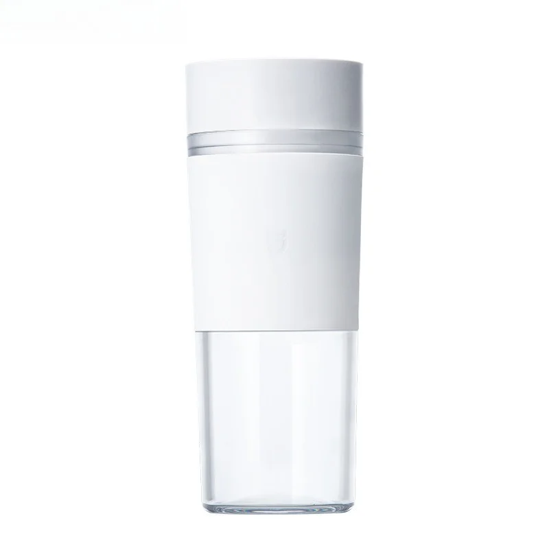 

Accompanying portable juicing cup, fruit and vegetable juicer charging