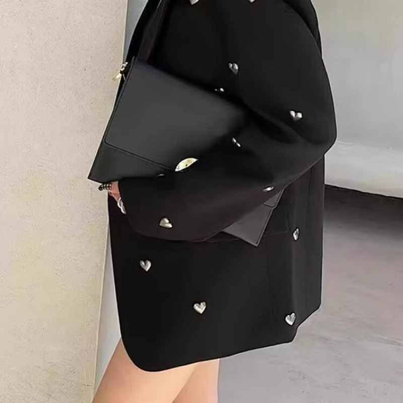 سترة نسائية موضة صناعة ثقيلة لعام 2025 سترة نسائية لربيع وخريف بدلة مكتب كورية غير رسمية معطف بمزاج للنساء قطع علوية سوداء