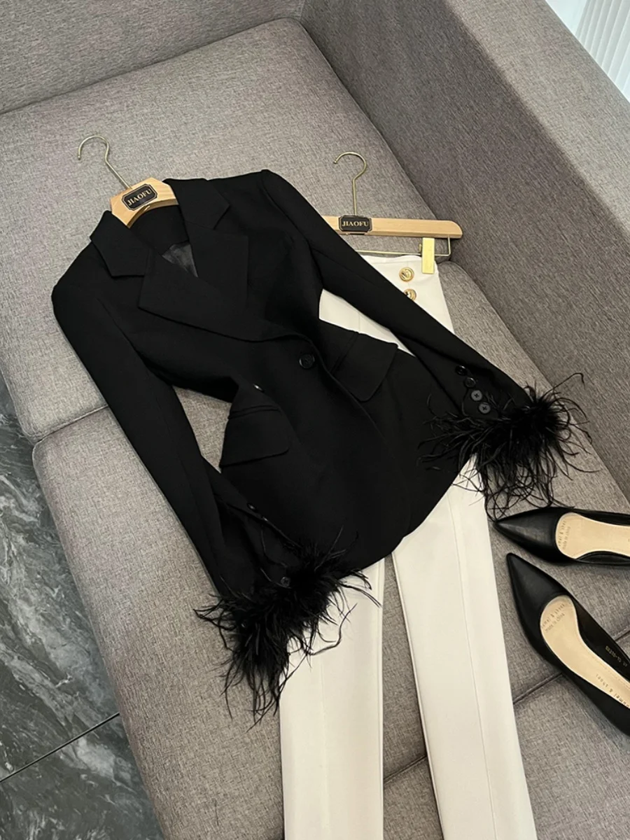 

New Sle Women's Bla Polyester Suit Jaet with Ostrich Feather Design Casual Slimming Sle Commute Wind Ladies Faion