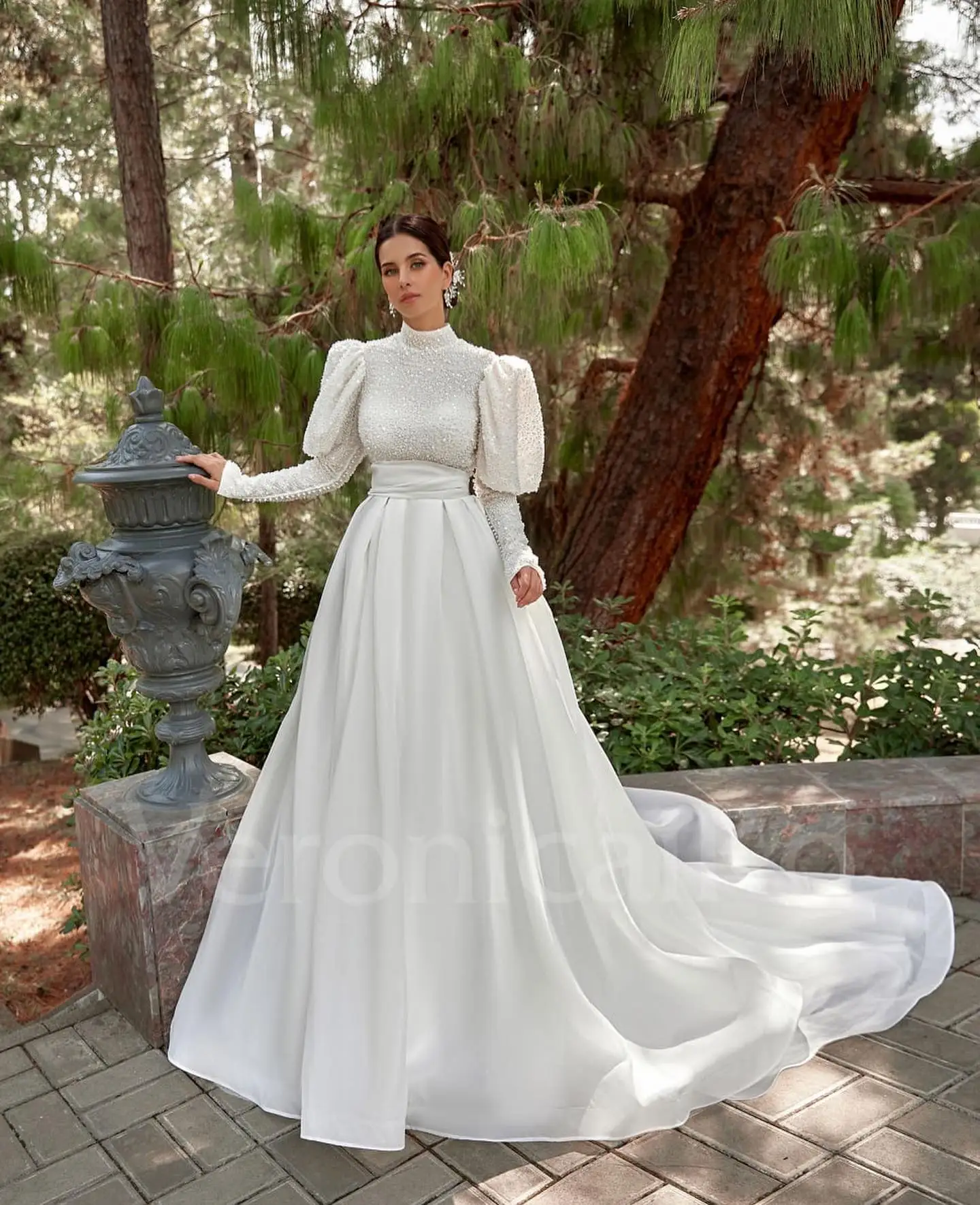 Stunning Beaded Sequined High Neck Full Sleeves Wedding Dresses Button Back Big Bow Organza Sweep Train Vestidos De Novia