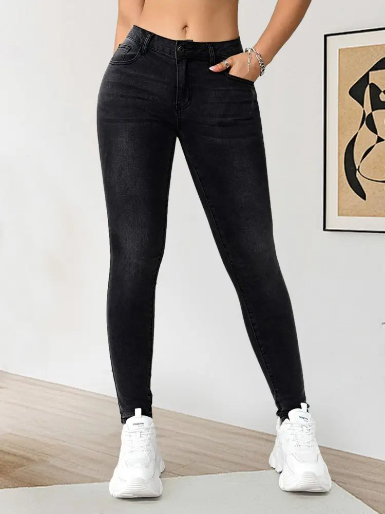 

Black fashion stretchy skinny pants