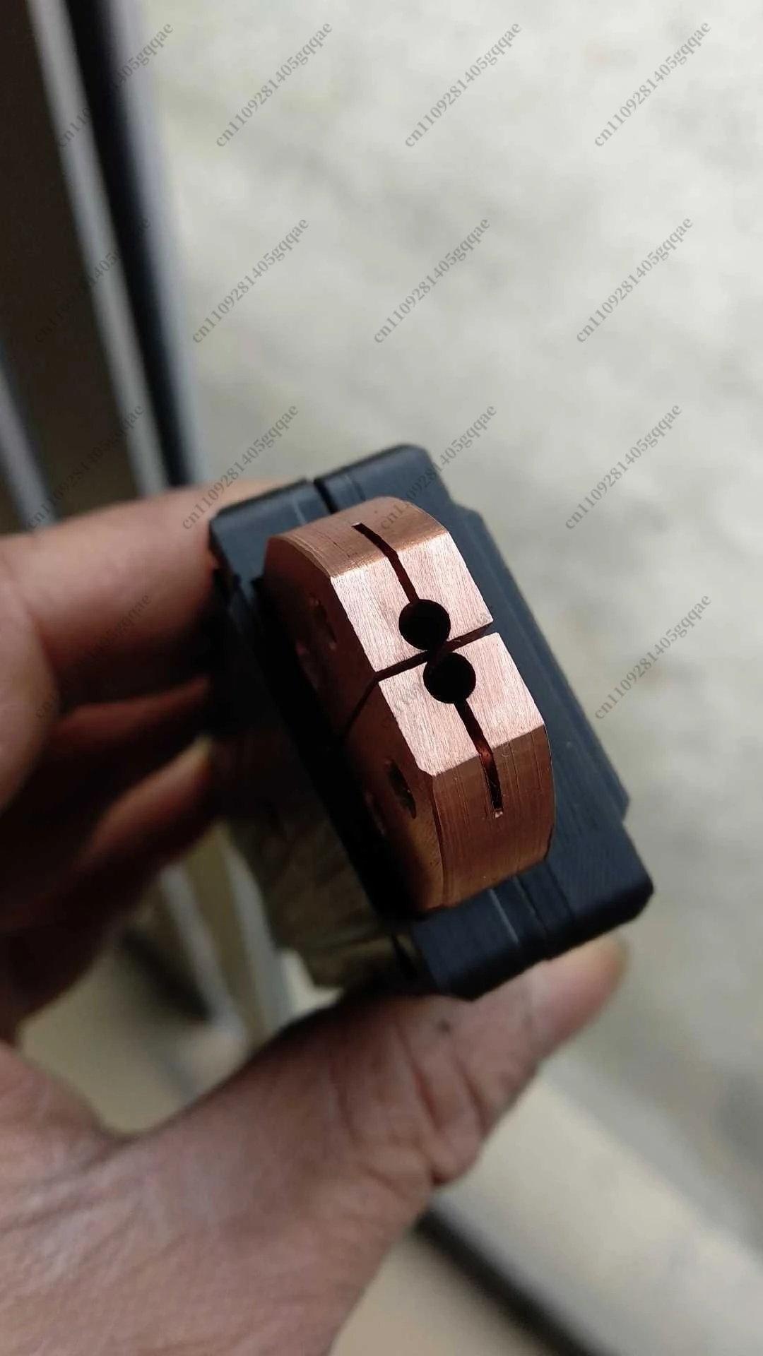 

Мощная ручка для точечной сварки сопротивлением и автоматическим самобалансировкой триггера для ремонта аккумуляторных батарей