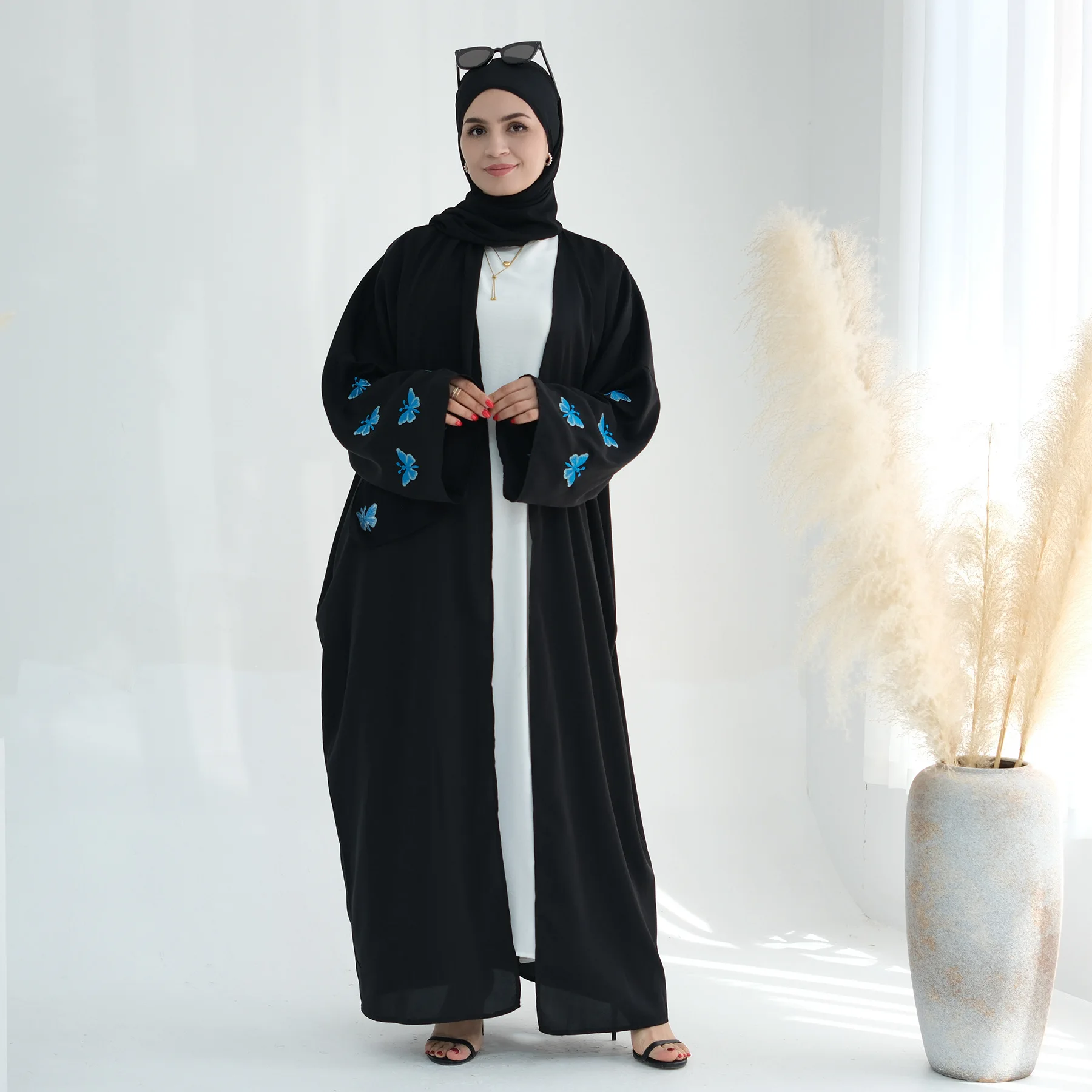 Nida Black Abaya Dubai Open Abayas Women Muslim Kimono Cardigan with Embroidery Butterfly Modest Coat Islam Clothing