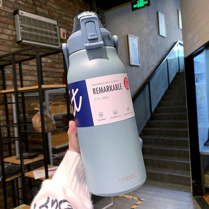 빨간색