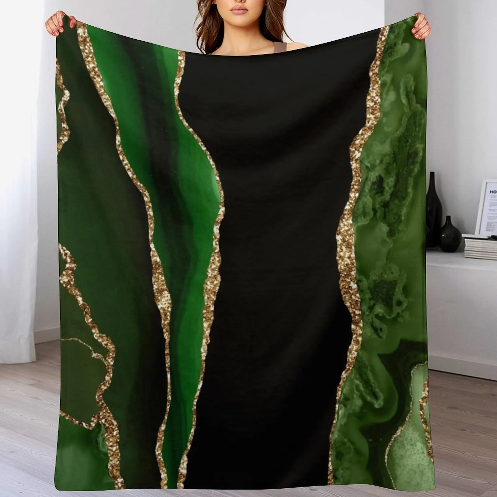 Abstract Emerald Green & Gold Modern Geode Agate Design Throw Blanket For Decorative Sofa Weighted Blankets