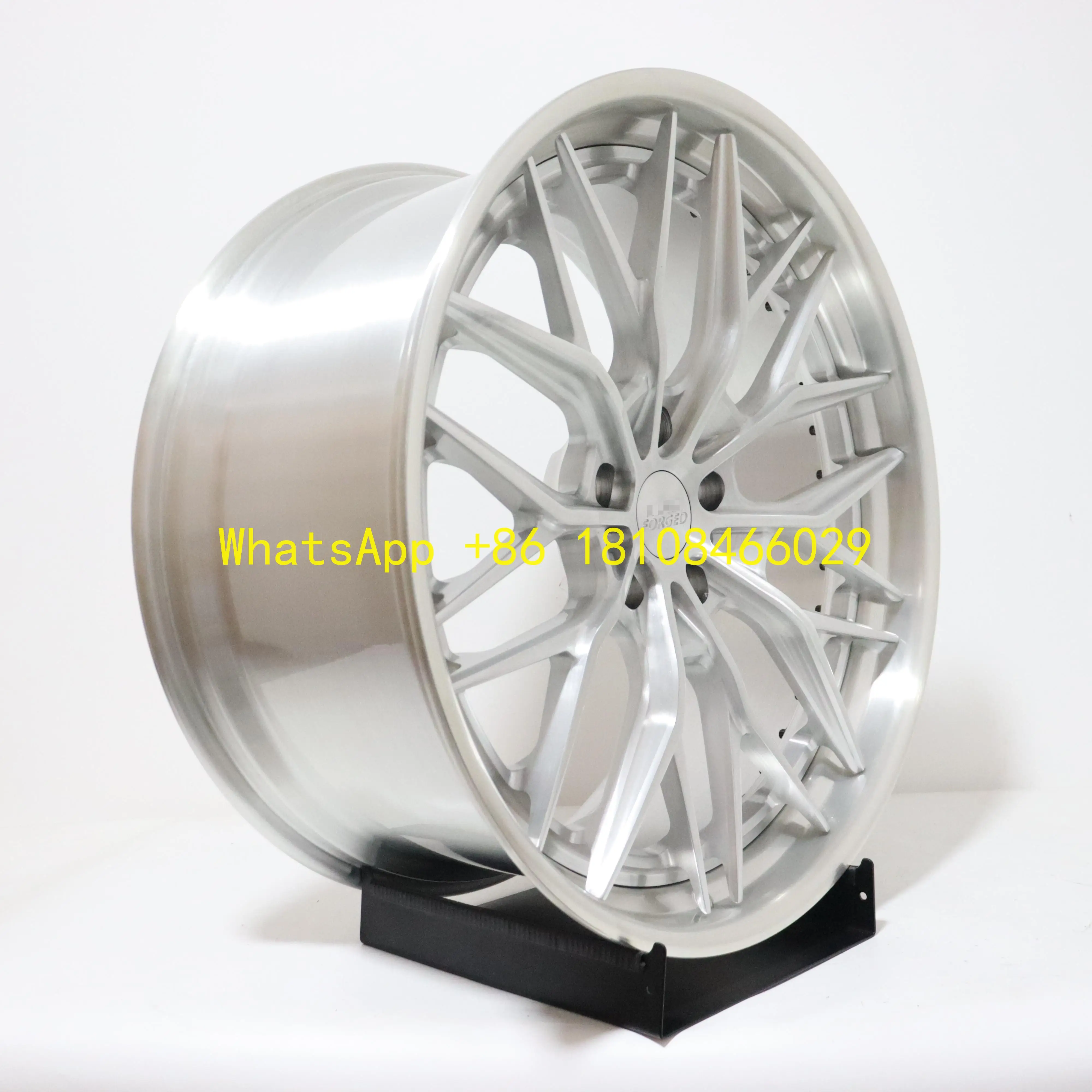 Customized Lightweight Modification 5 Spoke 6061-T6 Brushed Silver Design Forged Wheel 5x130 71.5 for Urus  1