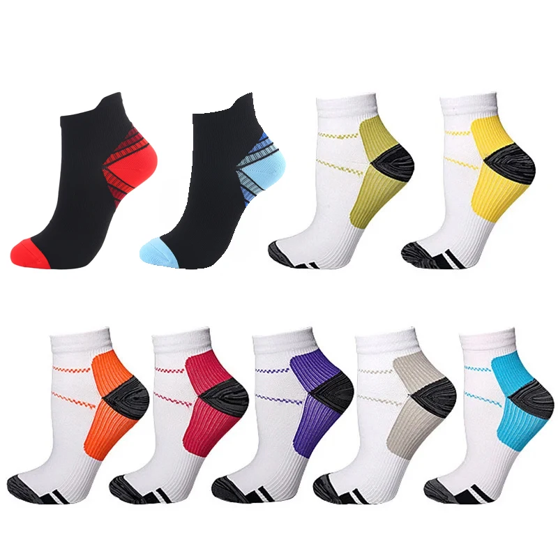 

Men's Short Medium Length Sports Socks Odor Resistant Breathable Compression Socks Outdoor Running Hiking Football Sports Socks