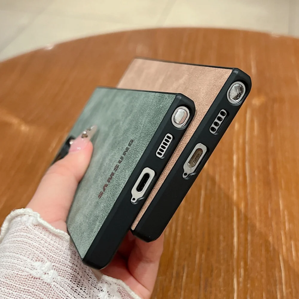 Retro Soft SheepSkin Cover For Samsung Galaxy S26 Ultra Case S25 S24 S23 S22 Plus S25 Ultra S23 FE A55 A35 A25 A15 Leather Coque