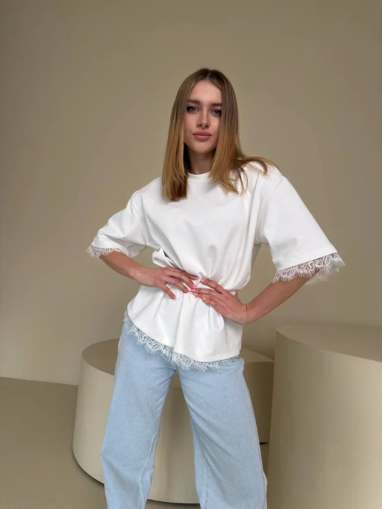 

White Lace Trim Oversized Half Sleeve Women's Casual T-shirt Elegant Loose Fit Cotton Blouse 2026 Ladies Daily Streetwear Top