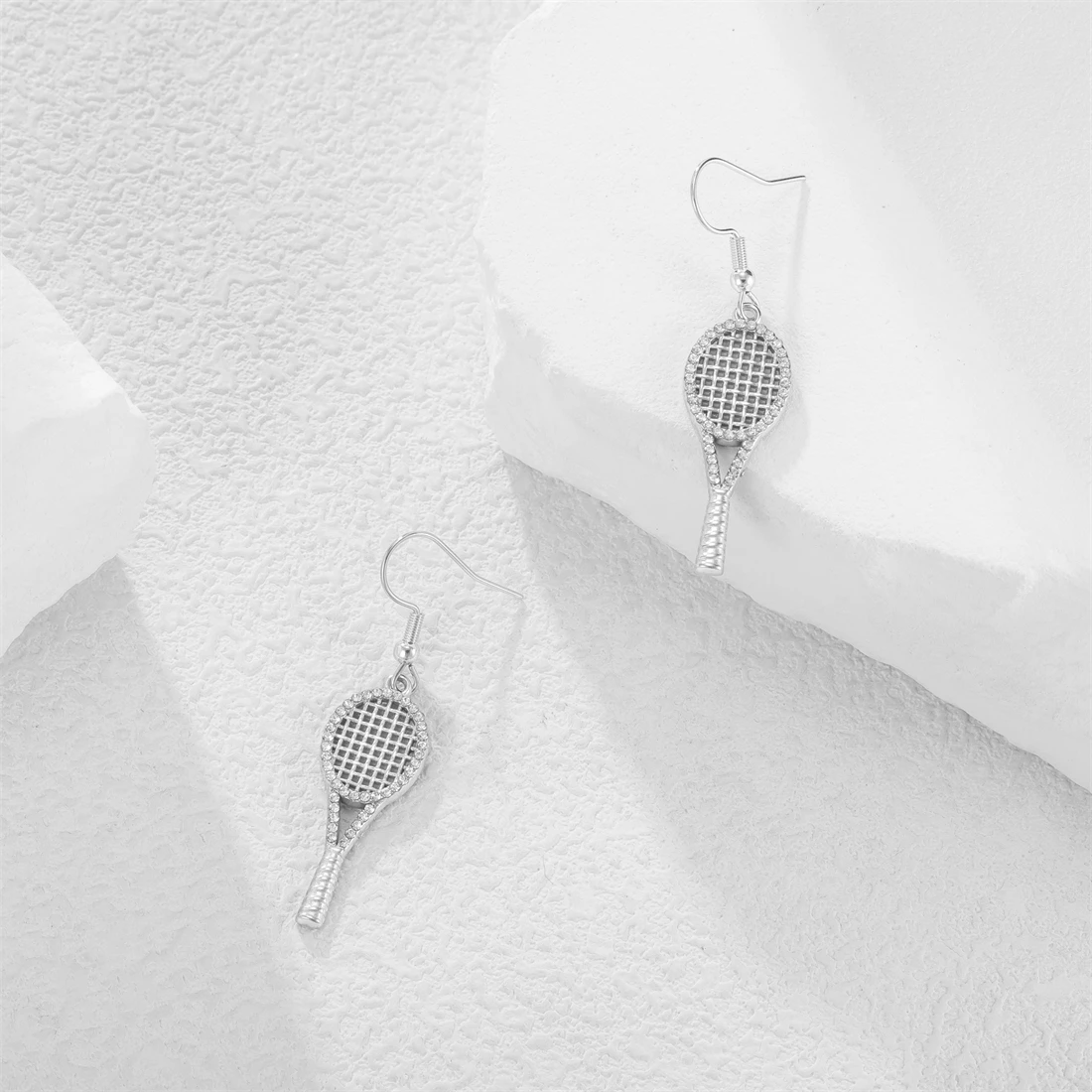 Eueavan Zirkon Tennisschläger Ohrhänger Edelstahl Minimalistisch 18K Vergoldete Ohrringe für Frauen Sport Schmuck Geschenk – Detail 10