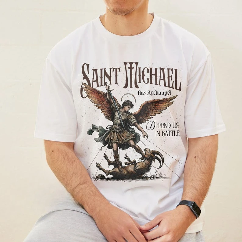 سانت مايكل رئيس الملائكة قميص ملون مريح تي شيرت ديني مسيحي للدفاع عننا قتال الملابس الكاثوليكية الرجال هدية القمم