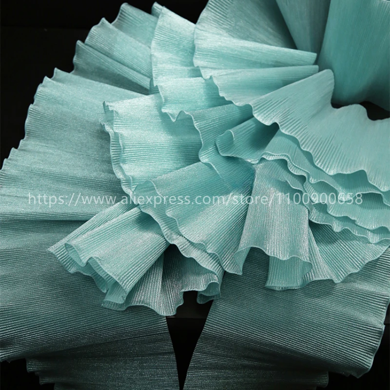 Harter, plissierter Stoff mit Wellenmuster, Rüschenkanten, handgefertigte Spitze, stilvolles Kleidungsdesign, 27 cm Breite – Detail 6