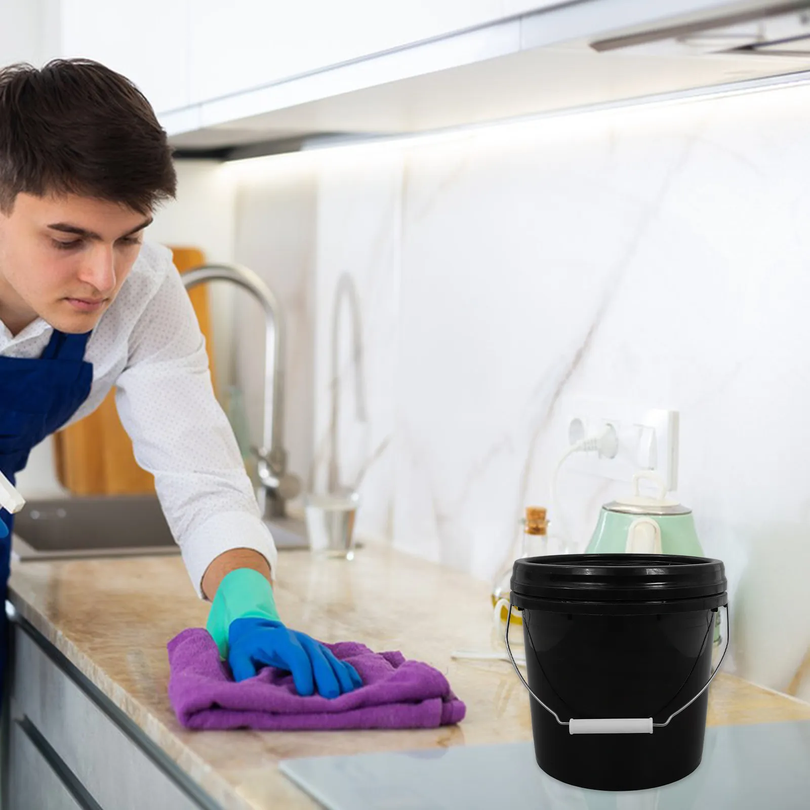 

2Pcs Versatile Plastic Bucket with Lid Smooth Surface No Burr Design Ideal for Water Storage Ice Sand Garden Household and