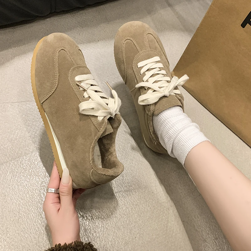 Scarpe da donna Autunno Casual Scarpe da ginnastica femminili Appartamenti morbidi Cestino con zeppa 2024 Abito autunnale Retro Nuove scarpe sportive per il tempo libero Donna Appartamenti Sof